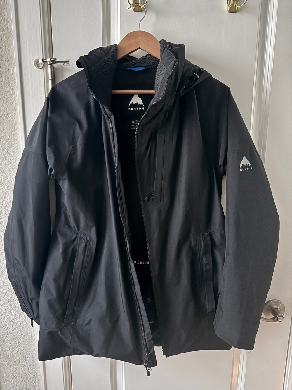 NWOT Women's Burton Pillowline GORE-TEX 2L Jacket